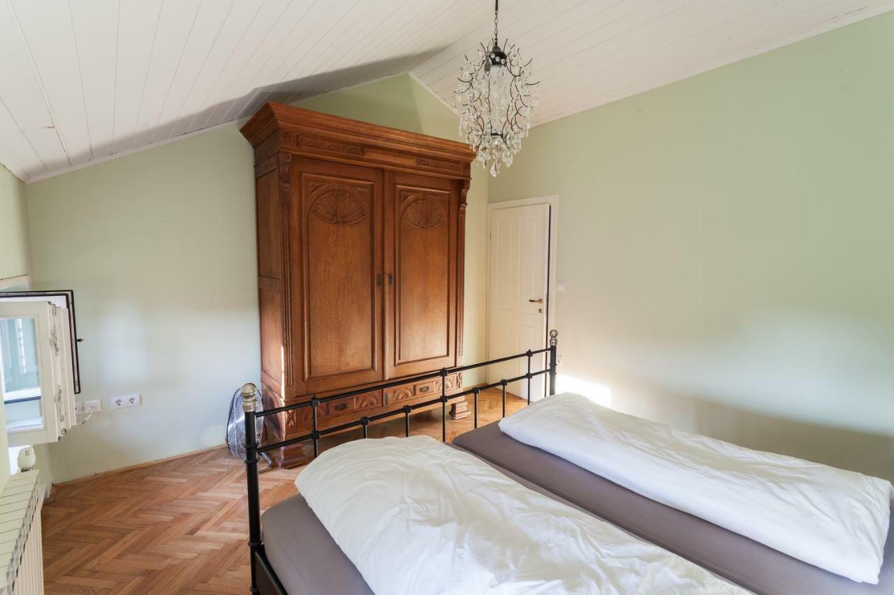 Guesthouse Galeb เวอร์ซาร์ ภายนอก รูปภาพ